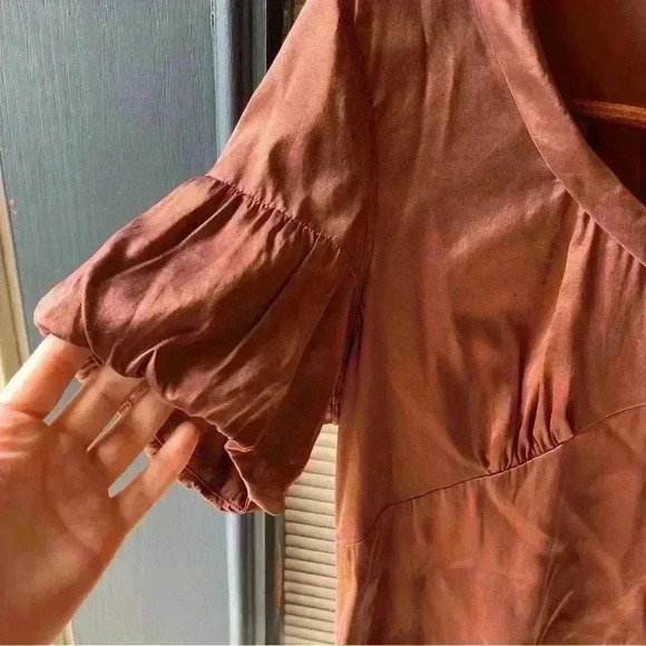 Silk 94% brown blouse excellent condition tag removed - Picture 2 of 5